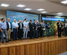 O Governador Carlos Massa Ratinho Junior lança nesta sexta-feira (17/01) o  projeto de transformação de subprodutos da agropecuária e da agroindústria em energias renováveis, no Biopark em Toledo. Serão implantadas uma usina de biometano (combustível veicular) e duas de geração de energia elétrica, a partir de dejetos suínos. Toledo, 17/01/2020 -  Foto: Geraldo Bubniak/AEN