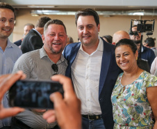 O Governador Carlos Massa Ratinho Junior lança nesta sexta-feira (17/01) o  projeto de transformação de subprodutos da agropecuária e da agroindústria em energias renováveis, no Biopark em Toledo. Serão implantadas uma usina de biometano (combustível veicular) e duas de geração de energia elétrica, a partir de dejetos suínos. Toledo, 17/01/2020 -  Foto: Geraldo Bubniak/AEN