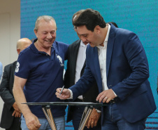 A Companhia de Saneamento do Paraná (Sanepar) vai investir R$ 152 milhões nos sistemas de água e de esgoto sanitário de Toledo, na Região Oeste. O valor será aplicado nos próximos cinco anos, conforme anúncio feito pelo governador Carlos Massa Ratinho Junior nesta sexta-feira (17), que cumpriu agenda no município. Toledo, 17/01/2020 -  Foto: Geraldo Bubniak/AEN