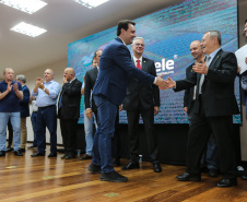A Companhia de Saneamento do Paraná (Sanepar) vai investir R$ 152 milhões nos sistemas de água e de esgoto sanitário de Toledo, na Região Oeste. O valor será aplicado nos próximos cinco anos, conforme anúncio feito pelo governador Carlos Massa Ratinho Junior nesta sexta-feira (17), que cumpriu agenda no município. Toledo, 17/01/2020 -  Foto: Geraldo Bubniak/AEN