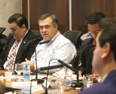 O governador Carlos Massa Ratinho Junior participa da reunião do secretariado. N/F: secretário de Saúde, Beto Preto.
Curitiba, 21-01-20.
Foto: Arnaldo Alves / AEN.


