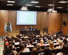 A importância do envolvimento da população na eliminação dos criadouros do mosquito da dengue foi um dos temas da palestra do secretário de Estado da Saúde, Beto Preto, nesta terça-feira (21), na sede do Senac, em Curitiba. Foto: Américo Antonio/SESA