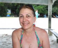 Ilha do Mel - Eliana Marchal, turista.Paranaguá, 10-01-20.Foto: Arnaldo Alves / AEN.
