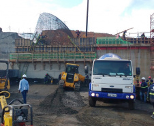 As obras da Pequena Central Hidrelétrica Bela Vista avançam rapidamente em Verê, no sudoeste do Paraná. Esta semana, as equipes iniciam o lançamento  de concreto na barragem e no vertedouro que ficam no leito do rio Chopim.
Foto: Copel