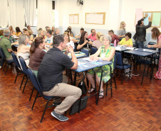 Mais de 2 mil diretores das escolas estaduais do Paraná se reúnem em Curitiba até o dia 31. É que ocorre na Capital, desde terça-feira (21), o Seminário Foco na Aprendizagem 2020, evento da Secretaria de Estado da Educação e do Esporte que busca promover o diálogo, formações e planejamento pedagógico aos gestores das instituições estaduais de ensino. Foto: Ari Dias/AEN