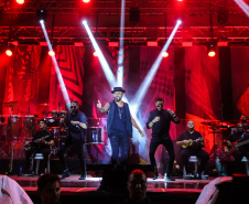 Show de Alexandre Pires em Matinhos nesta sexta-feira (24). O show é gratuitos e faz parte da programação cultural do Verão Maior e são promovidos pelo Governo do Estado em parceria com a Renault do Brasil.    Matinhos, 24/01/2020 -  Foto: Geraldo Bubniak/AEN