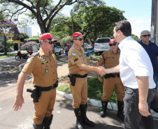 GOVERNADOR REPASSA RECURSOS EM CIANORTE.
O governador Carlos Massa Ratinho Junior assinou neste sábado (25), a homologação para ordem de serviços de pavimentação de ruas e avenidas em Cianorte, região noroeste do Paraná. Participaram da solenidade: prefeito de Cianorte, Claudemir Romero Bongiorno; os secretários: de Desenvolvimento Urbano, João Carlos Ortega; de Desenvolvimento Sustentável e Turismo, Márcio Nunes; entre outros.
Cianorte, 25-01-20.
Foto: Arnaldo Alves / AEN.
