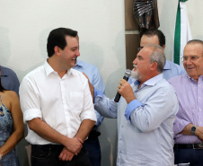 GOVERNADOR REPASSA RECURSOS EM CIANORTE.
O governador Carlos Massa Ratinho Junior assinou neste sábado (25), a homologação para ordem de serviços de pavimentação de ruas e avenidas em Cianorte, região noroeste do Paraná. Participaram da solenidade: prefeito de Cianorte, Claudemir Romero Bongiorno; os secretários: de Desenvolvimento Urbano, João Carlos Ortega; de Desenvolvimento Sustentável e Turismo, Márcio Nunes; entre outros.
Cianorte, 25-01-20.
Foto: Arnaldo Alves / AEN.
