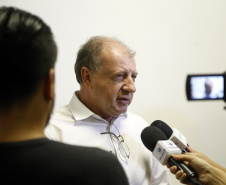 Umuarama recebe mais de 15 milhoes de reais em obras, alem de 900 mil para implementacao de um parque urbano, assinam os recursos os secretarios Joao Carlos Ortega e Marcio Nunes que representaram o governador Carlos Massa Ratinho Junior.
Foto Gilson Abreu/Aen