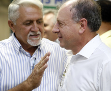 Umuarama recebe mais de 15 milhoes de reais em obras, alem de 900 mil para implementacao de um parque urbano, assinam os recursos os secretarios Joao Carlos Ortega e Marcio Nunes que representaram o governador Carlos Massa Ratinho Junior.
Foto Gilson Abreu/Aen