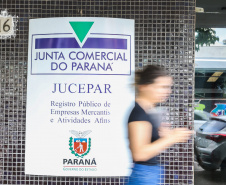 O Paraná encerrou 2019 com saldo de 111.616 novas empresas, segundo dados da Junta Comercial. Foram 182.437 aberturas, crescimento de 5% em relação a 2018, e 70.821 baixas. Os dados somam todas as modalidades: sociedades empresárias limitadas, anônimas e cooperativas, empresas individuais, microempresas individuais e eirelis (empresas individuais de responsabilidade limitada).  Foto: Geraldo Bubniak/AEN