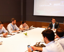 O governador Carlos Massa Ratinho Junior apresentou nesta terça-feira (28) a investidores brasileiros e estrangeiros reunidos pelo banco Credit Suisse os principais programas do Estado e as conquistas econômicas alcançadas em 2019. Ele participou do painel “Os Desafios dos Estados Brasileiros”, na 2020 Latin America Investment Conference, em São Paulo.