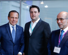 O governador Carlos Massa Ratinho Junior apresentou nesta terça-feira (28) a investidores brasileiros e estrangeiros reunidos pelo banco Credit Suisse os principais programas do Estado e as conquistas econômicas alcançadas em 2019. Ele participou do painel “Os Desafios dos Estados Brasileiros”, na 2020 Latin America Investment Conference, em São Paulo.