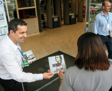 O Governo do Paraná desenvolve neste momento várias ações de combate ao mosquito vetor em todas as regiões, coordenadas pelo Comitê Intersetorial de Controle da Dengue. Foto:AEN