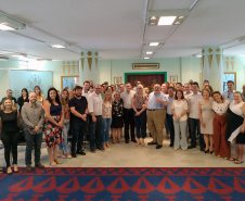 Curitiba e municípios da região metropolitana farão um mutirão para eliminar criadouros do mosquito da dengue. A medida preventiva foi discutida em reunião do secretário de Estado da Saúde, Beto Preto; e a secretária da Saúde de Curitiba, Márcia Huçulak, na prefeitura, terça-feira. Foto:SESA