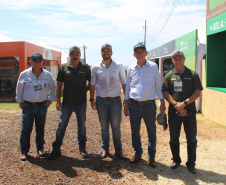 O secretário estadual da Agricultura e do Abastecimento, Norberto Ortigara, participou nesta quarta-feira (29), em Cambé, do 19º BelaSafra 2020, evento da Belagrícola que está apresentando as últimas tecnologias para maximizar a produtividade no campo. O diretor-presidente da Agência de Defesa Agropecuária do Paraná (Adapar), Otamir Cesar Martins, e o deputado estadual Tiago Amaral, também estiveram no evento. Foto: SEAB