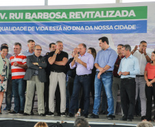 O Governador Carlos Massa Ratinho Junior entrega a ordem de serviço para as obras de duplicação do trecho Norte da Avenida Rui Barbosa, um dos principais eixos viários de São José dos Pinhais, na Região Metropolitana de Curitiba.  São José dos Pinhais, 29/01/2020 - Foto: Geraldo Bubniak/AEN