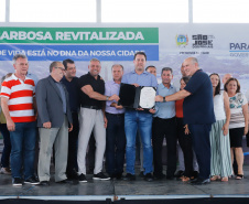 Com apoio do Governo do Estado, uma das mais importantes vias de São José dos Pinhais, na Região Metropolitana de Curitiba (RMC), será duplicada e revitalizada. O governador Carlos Massa Ratinho Junior assinou nesta quarta-feira (29), na Praça da Juventude, no bairro Guatupê, a ordem de serviço para o início das obras de duplicação da Avenida Rui Barbosa, Trecho Norte. 