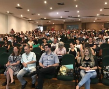 Desde o início da semana, equipe técnica da Secretaria da Saúde do Paraná percorre as regiões do estado que apresentam maiores índices de infestação de dengue para capacitação sobre o manejo clínico da doença.
Foto: SESA