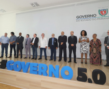 A Superintendência Geral de Diálogo e Interação Social do Governo do Estado (Sudis) lança nesta quinta-feira (30), às 14h, o Grupo de Trabalho dos Povos e Comunidades Tradicionais do Paraná. Presentes: o superintendente de Diálogo e Integração Social, Mauro Rockenbach; secretários: de Desenvolvimento Urbano, João Carlos Ortega; de Justiça, Família e Trabalho, Ney Leprevost; entre outros.
Curitiba, 30-01-20.
Foto: Arnaldo Alves / AEN.
