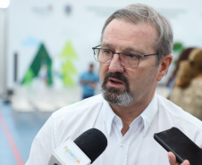 O governador Carlos Massa Ratinho Junior inaugurou nesta sexta-feira (31) a primeira escola técnica de operação florestal do Brasil, em Ortigueira, nos Campos Gerais. O Centro Estadual de Educação Profissional Florestal e Agrícola é fruto de uma parceria entre o Governo do Estado, a Klabin e a prefeitura. O investimento total foi de R$ 35 milhões, sendo R$ 12 milhões repassados pela Secretaria da Educação e do Esporte. Foto: José Fernando Ogura/AEN