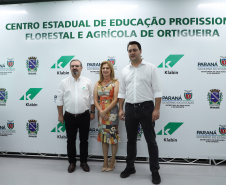 O governador Carlos Massa Ratinho Junior inaugurou nesta sexta-feira (31) a primeira escola técnica de operação florestal do Brasil, em Ortigueira, nos Campos Gerais. O Centro Estadual de Educação Profissional Florestal e Agrícola é fruto de uma parceria entre o Governo do Estado, a Klabin e a prefeitura. O investimento total foi de R$ 35 milhões, sendo R$ 12 milhões repassados pela Secretaria da Educação e do Esporte. Foto: José Fernando Ogura/AEN