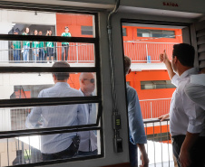 O governador Carlos Massa Ratinho Junior inaugurou nesta sexta-feira (31) a primeira escola técnica de operação florestal do Brasil, em Ortigueira, nos Campos Gerais. O Centro Estadual de Educação Profissional Florestal e Agrícola é fruto de uma parceria entre o Governo do Estado, a Klabin e a prefeitura. O investimento total foi de R$ 35 milhões, sendo R$ 12 milhões repassados pela Secretaria da Educação e do Esporte.