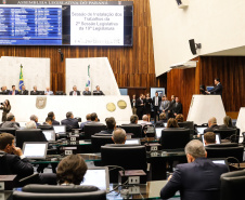 Ratinho Junior destacou que Assembleia foi importante para que o Governo do Estado pudesse modernizar a máquina pública ao longo dos primeiros 12 meses de mandato, garantindo reformas que o Estado precisava fazer.

Foto: Rodrigo Felix Leal
