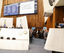 Ratinho Junior destacou que Assembleia foi importante para que o Governo do Estado pudesse modernizar a máquina pública ao longo dos primeiros 12 meses de mandato, garantindo reformas que o Estado precisava fazer.

Foto: Rodrigo Felix Leal