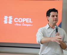 O presidente da Copel, Daniel Slaviero, e o superintendente de Projetos Especiais, Júlio Omori, estiveram ontem no Show Rural, em Cascavel, em reuniões com empresários e produtores das regiões Oeste e Sudoeste.
Foto: Valdenir Cavalheiro/Copel