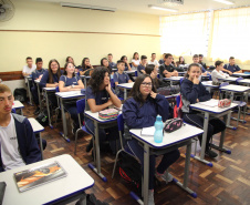 Volta às aulas Colegio Estadual São Paulo Apóstolo.Uberaba. FOTO: ARI DIAS/AEN