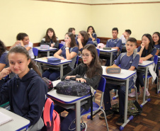 Volta às aulas Colegio Estadual São Paulo Apóstolo.Uberaba. FOTO: ARI DIAS/AEN