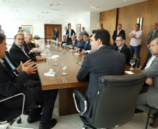 A empresa de medicamentos Prati-Donaduzzi confirmou nesta quarta-feira (5), em evento com o governador Carlos Massa Ratinho Junior, no Palácio Iguaçu, investimentos de R$ 650 milhões nos próximos três anos na ampliação da sua planta em Toledo, no Oeste do Paraná.   -  Curitiba, 05/02/2020  -  Foto: José Fernando Ogura/AEN