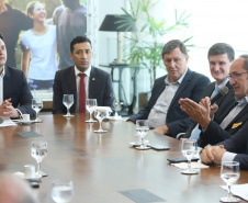A empresa de medicamentos Prati-Donaduzzi confirmou nesta quarta-feira (5), em evento com o governador Carlos Massa Ratinho Junior, no Palácio Iguaçu, investimentos de R$ 650 milhões nos próximos três anos na ampliação da sua planta em Toledo, no Oeste do Paraná.   -  Curitiba, 05/02/2020  -  Foto: José Fernando Ogura/AEN