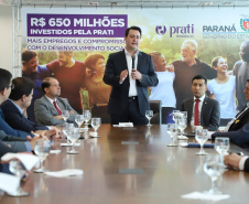 A empresa de medicamentos Prati-Donaduzzi confirmou nesta quarta-feira (5), em evento com o governador Carlos Massa Ratinho Junior, no Palácio Iguaçu, investimentos de R$ 650 milhões nos próximos três anos na ampliação da sua planta em Toledo, no Oeste do Paraná.   -  Curitiba, 05/02/2020  -  Foto: José Fernando Ogura/AEN