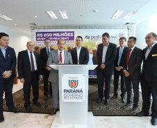 A empresa de medicamentos Prati-Donaduzzi confirmou nesta quarta-feira (5), em evento com o governador Carlos Massa Ratinho Junior, no Palácio Iguaçu, investimentos de R$ 650 milhões nos próximos três anos na ampliação da sua planta em Toledo, no Oeste do Paraná.   -  Curitiba, 05/02/2020  -  Foto: José Fernando Ogura/AEN