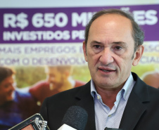A empresa de medicamentos Prati-Donaduzzi confirmou nesta quarta-feira (5), em evento com o governador Carlos Massa Ratinho Junior, no Palácio Iguaçu, investimentos de R$ 650 milhões nos próximos três anos na ampliação da sua planta em Toledo, no Oeste do Paraná. Na foto, prefeito Lúcio de Marchi   -  Curitiba, 05/02/2020  -  Foto: José Fernando Ogura/AEN