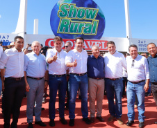 Trevo Cataratas, duplicação na BR-277 e aumento da capacidade de escoamento da Ferroeste vão mudar a realidade de Cascavel e região. Anúncios foram feitos nesta quarta-feira (05) no Show Rural Coopavel.
Foto: Rodrigo Felix Leal