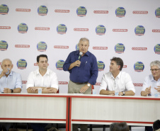 O governador Carlos Massa Ratinho Junior participa nesta quarta-feira (05) do Show Rural Coopavel, em Cascavel, no Oeste do Paraná. Às 15 horas, Ratinho Junior recebeu a imprensa para entrevista coletiva. O encontro será na estruturação de administração do evento. Em seguida, o governador visitará os estandes da feira.
Foto Gilson Abreu/Aen
