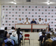 O governador Carlos Massa Ratinho Junior participa nesta quarta-feira (05) do Show Rural Coopavel, em Cascavel, no Oeste do Paraná. Às 15 horas, Ratinho Junior recebeu a imprensa para entrevista coletiva. O encontro será na estruturação de administração do evento. Em seguida, o governador visitará os estandes da feira.
Foto Gilson Abreu/Aen
