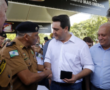 O governador Carlos Massa Ratinho Junior participa nesta quarta-feira (05) do Show Rural Coopavel, em Cascavel, no Oeste do Paraná. Às 15 horas, Ratinho Junior recebeu a imprensa para entrevista coletiva. O encontro será na estruturação de administração do evento. Em seguida, o governador visitará os estandes da feira.
Foto Gilson Abreu/Aen
