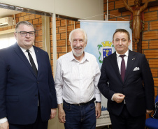 O Governo do Paraná deu início nesta quarta-feira (05) às negociações para a continuidade de um termo de cooperação técnica com a Província de Wiekopolska, na Polônia. O governador Carlos Massa Ratinho Junior encontrou-se com a comitiva de poloneses, liderada pelo vice-governador da região, Krzysztof Grabowski, para iniciar os contatos. Na foto, a comitiva polonesa com o vice governador- Cascavel, 05/02/2020  - Foto: Foto Gilson Abreu/Aen