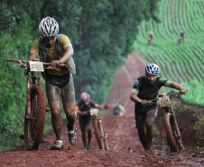 Belezas naturais fazem do Paraná polo do turismo de aventura  -  Foto: Divulgação Esporte Paraná