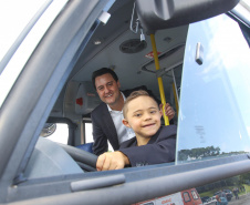 A Rede de Proteção Social e Especial Básica do Paraná ganhou reforço nesta sexta-feira (07), com o repasse de 222 carros e 15 micro-ônibus para 167 municípios do Estado