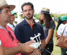 A Universidade Estadual do Oeste do Paraná (Unioeste) lançou o protótipo de um veículo aéreo não tripulado (Vant) para pulverização agrícola, com maiores autonomia de voo e eficiência de aplicação de agroquímicos nas propriedades rurais.  -  Cascavel, 07/02/2020  -  Foto: Divulgação Unioeste