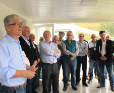 O Governo do Estado inaugurou nesta terça-feira (11) em Campina Grande do Sul, na Região Metropolitana de Curitiba, o novo Posto de Fiscalização de Trânsito Agropecuário, da Agência de Defesa Agropecuária do Paraná (Adapar). Também foi assinado um termo que determina a cessão do posto do Fundepec para a Adapar.  - Campina Grande do Sul, 11/02/2020  -  Foto: Gisele Barão/SEAB