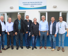 O Governo do Estado inaugurou nesta terça-feira (11) em Campina Grande do Sul, na Região Metropolitana de Curitiba, o novo Posto de Fiscalização de Trânsito Agropecuário, da Agência de Defesa Agropecuária do Paraná (Adapar). Também foi assinado um termo que determina a cessão do posto do Fundepec para a Adapar.  - Campina Grande do Sul, 11/02/2020  -  Foto: Gisele Barão/SEAB