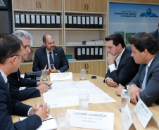 TRANSPORTE TERRESTRE  -  Governador Carlos Massa Ratinho Junior durante reunião com o Secretário Nacional de Transporte Terrestre, Marcelo da Costa, nesta terça-feira (11).  -  Brasília, 11/02/2020  -  Foto: Rodrigo Félix Leal/AEN