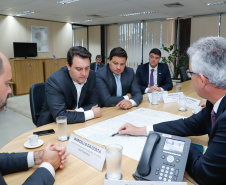 TRANSPORTE TERRESTRE  -  Governador Carlos Massa Ratinho Junior durante reunião com o Secretário Nacional de Transporte Terrestre, Marcelo da Costa, nesta terça-feira (11).  -  Brasília, 11/02/2020  -  Foto: Rodrigo Félix Leal/AEN