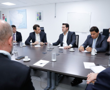 AVIAÇÃO CIVIL  -  Governador Carlos Massa Ratinho Junior durante reunião com o secretário nacional da Aviação Civil (SAC), Ronei Saggioro Glanzmann, em Brasília (DF), na terça-feira (11).  -  Brasília, 11/02/2020  -  Foto: Rodrigo Félix Leal/AEN
